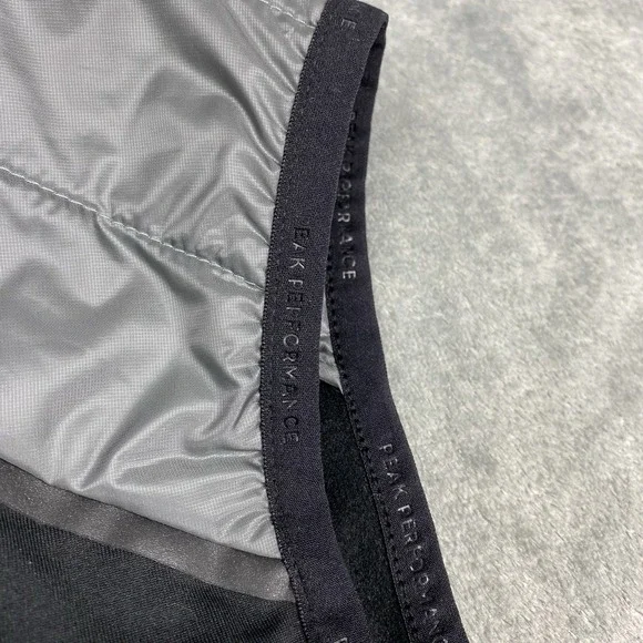Peak Performance Alum Vest Mens Size XXL Grey Black Hybrid Hooded Puffer Running - Picture 3 of 14